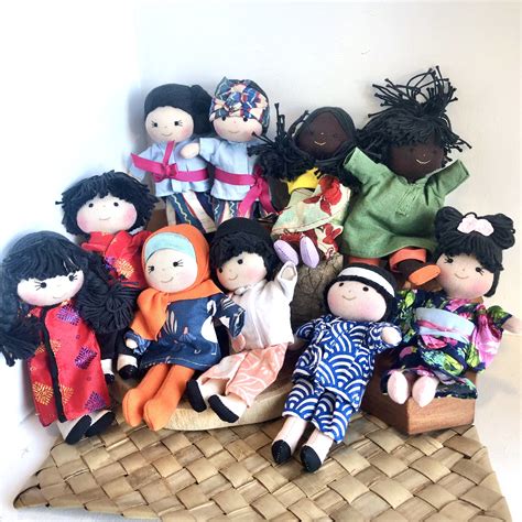 How Mahic Dress Up Dolls Encourage Role Play and Storytelling